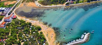 4-BEDROOMS; PRIVATE POOL,BBQ, Quite area !!!