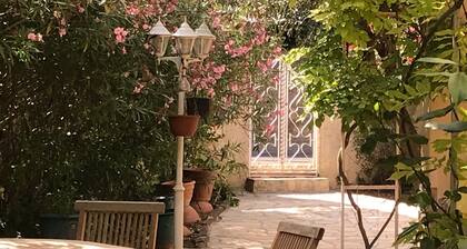 Villa with HEATED SWIMMING POOL