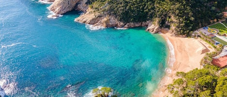 Liegestühle, Strandtücher