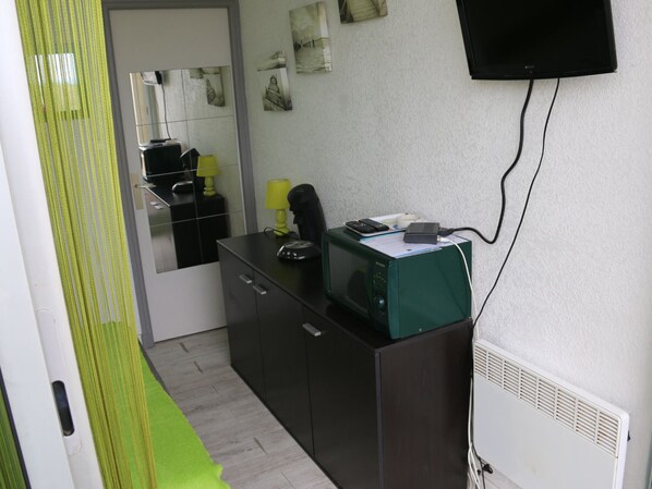 Interior - Cozy studio for 2 with terrace and parking in Cap d'Agde (Cap d'Agde naturisme)