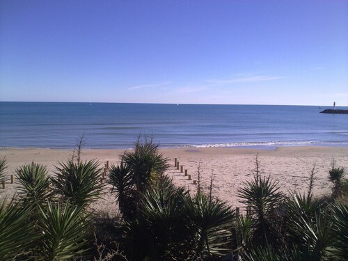 Air-conditioned studio with private parking and terrace in Cap d'Agde