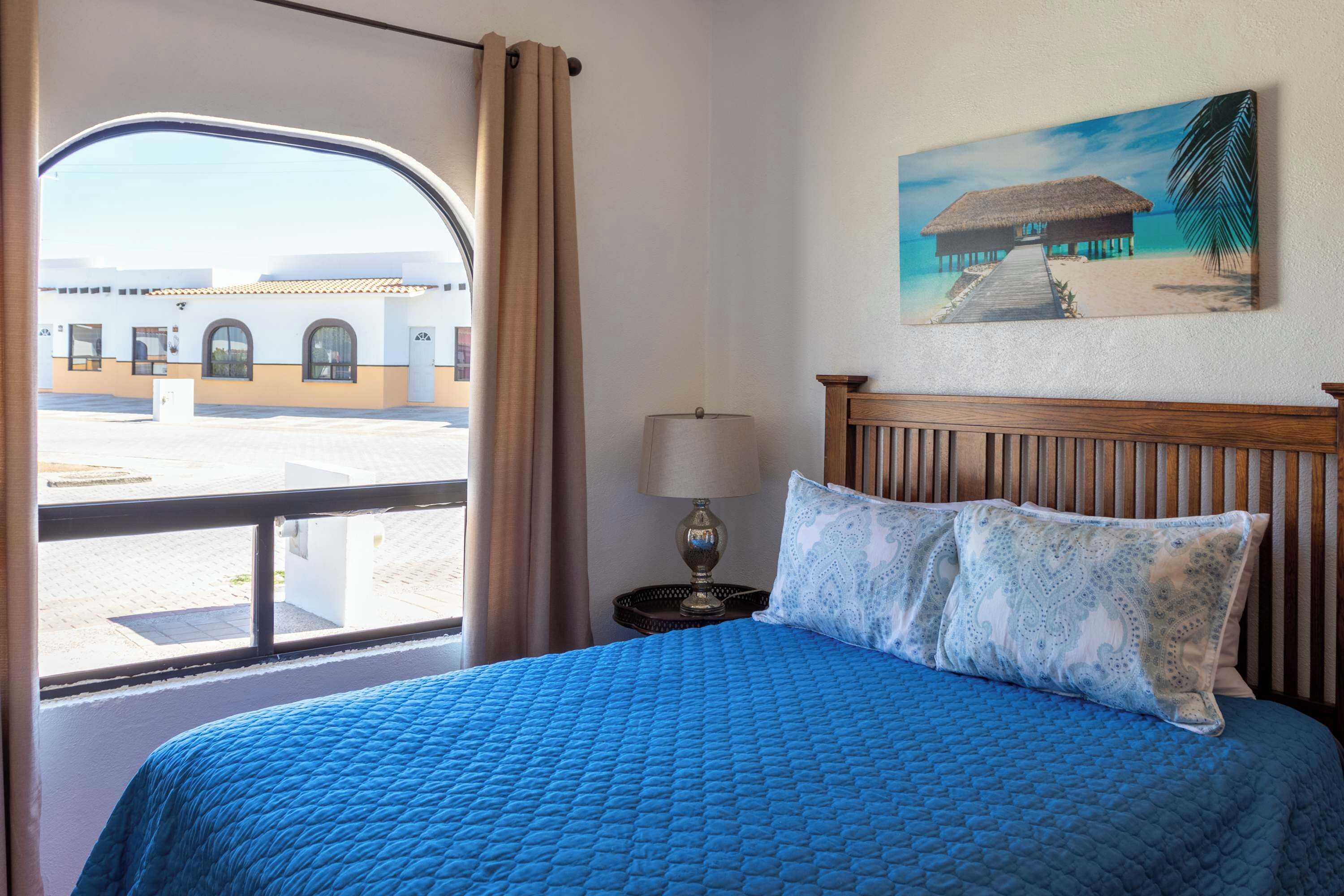 2 slaapkamers, een strijkplank/strijkijzer, wifi, beddengoed