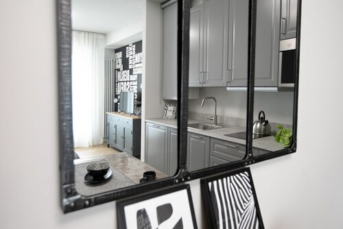 Urban Zebra: Modern Studio in the Donizetti Residence
