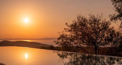 Relaxation in nature with sea and sunset views close to the port