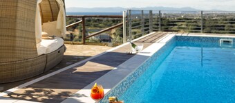 Villa Sardinialfonso 1- private pool and sea view of the Gulf of Cagliari