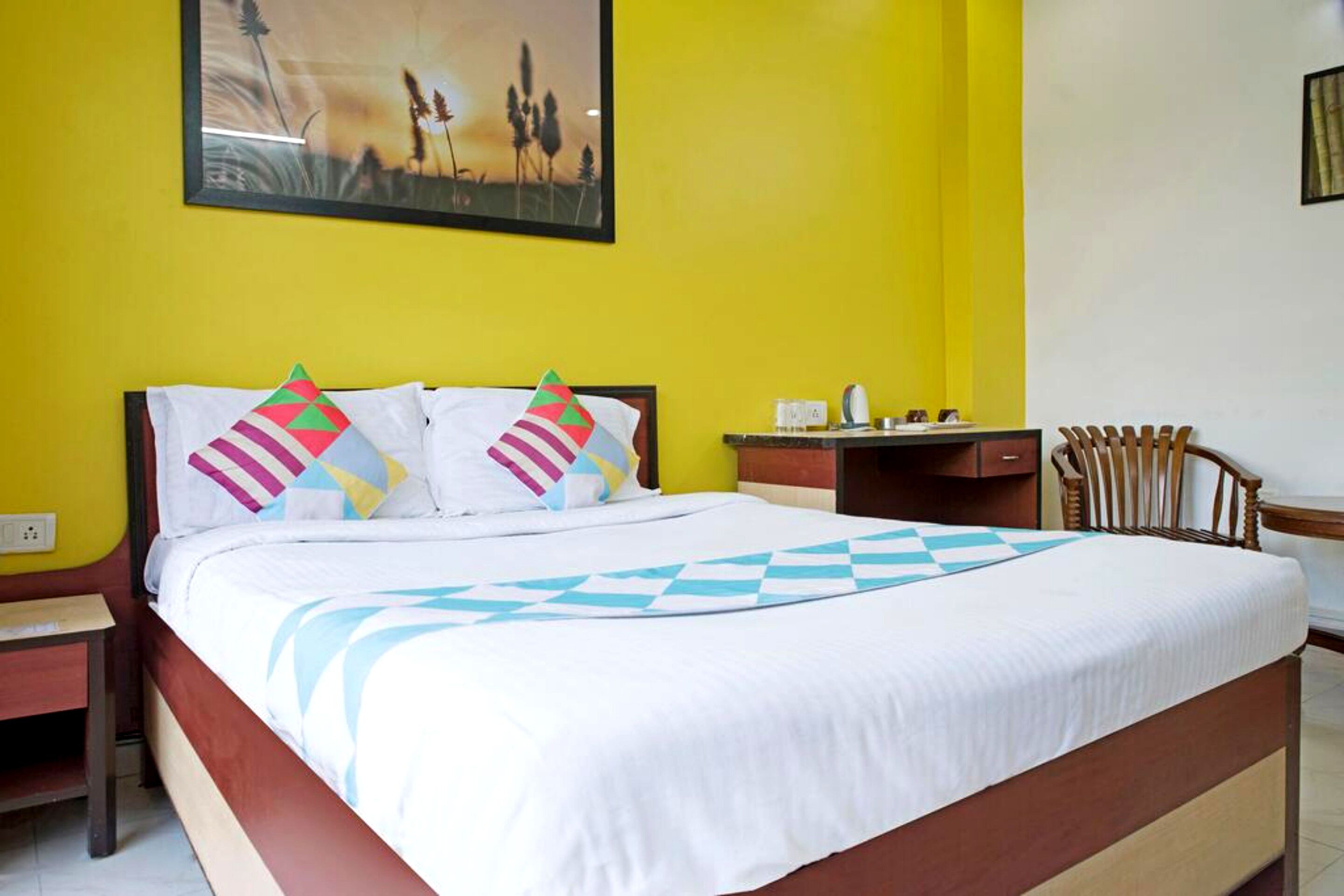 standard double room | free wifi, bed sheets
