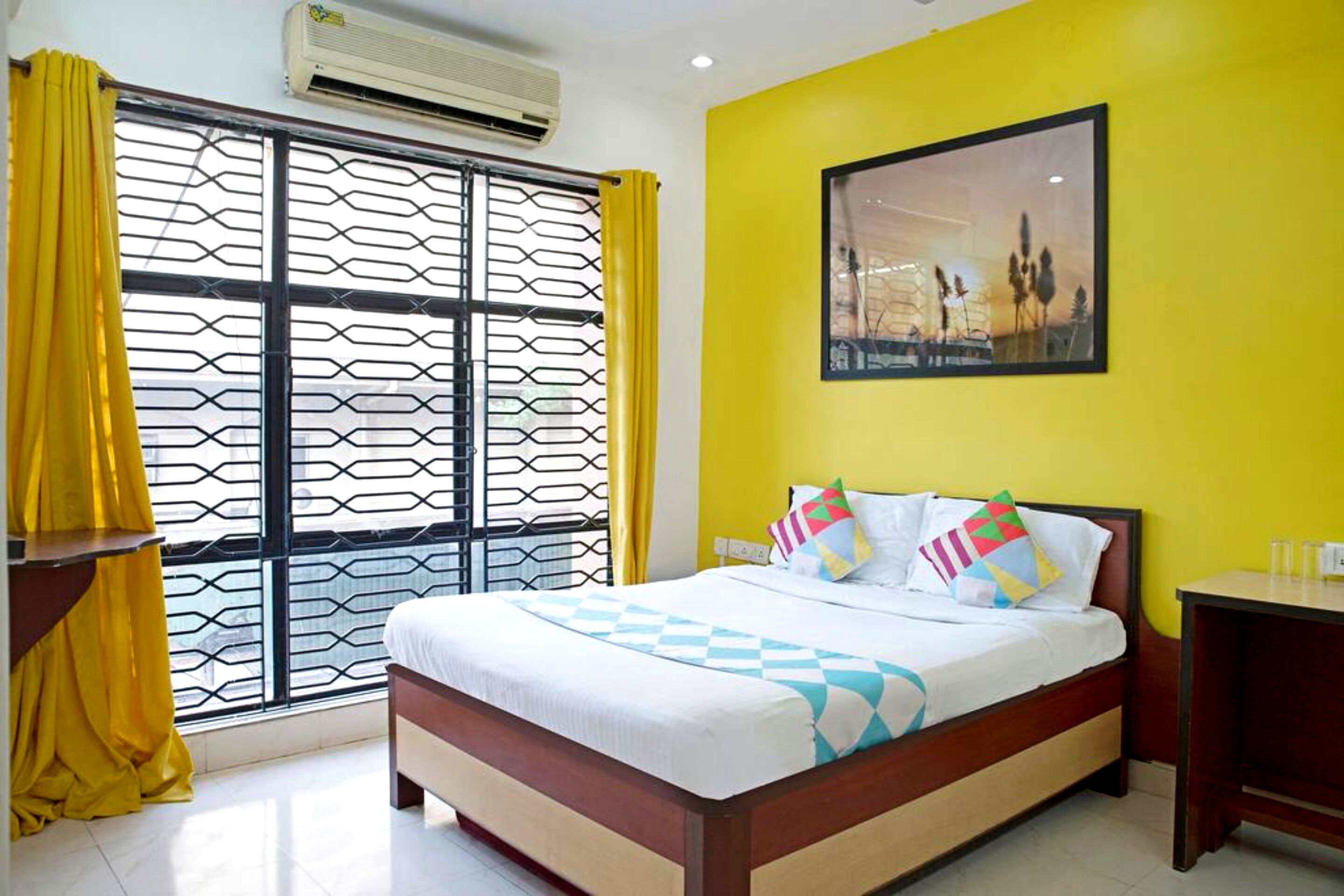 standard double room | free wifi, bed sheets
