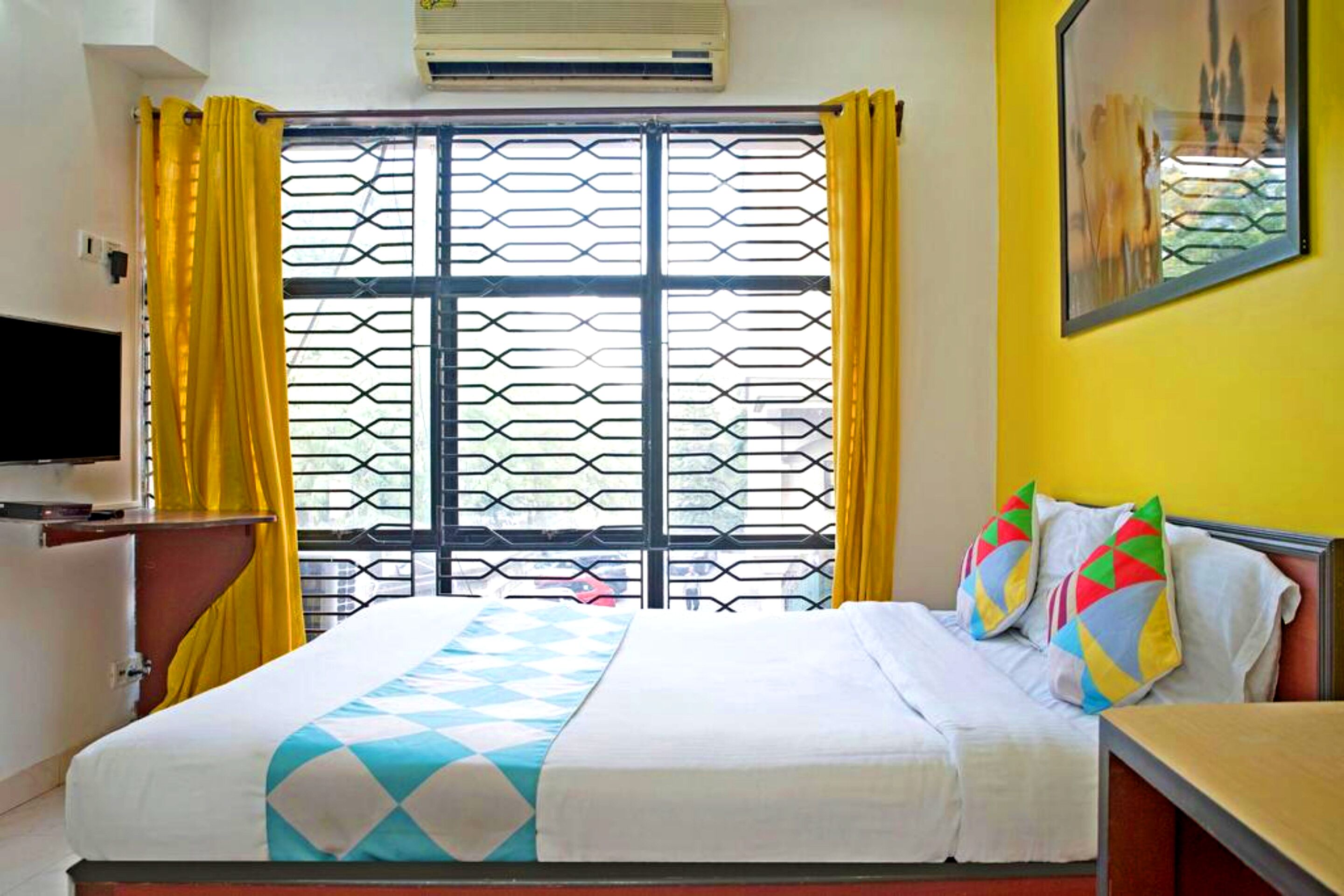 standard double room | free wifi, bed sheets