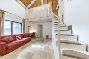 TV - Cozy house with pool and park (B) (Patù)