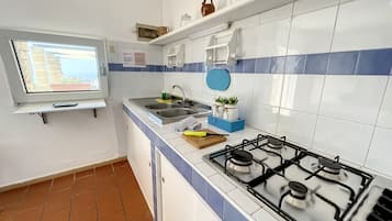 Frigorifero, pentole/stoviglie/utensili