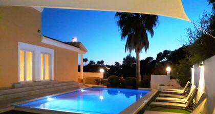 PRIVATE VILLA WITH POOL VALLADA.No for rent to under 25 years old for S.Joan
