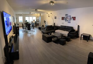 TV - 130 m2 designer loft (Châlons-en-Champagne)