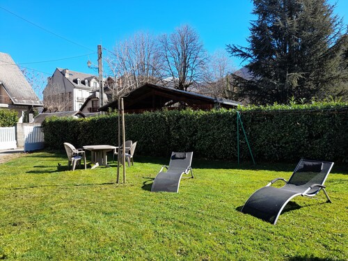 Cosy studio with mountain view close to shops and cable car