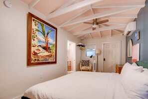 1 bedroom, iron/ironing board, WiFi, bed sheets - Carriage House at the Grand Maloney (Key West)