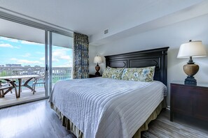 4 makuuhuonetta, työpöytä, silitysrauta/-lauta, ilmainen Wi-Fi