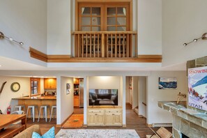 Interior - Ski in/Ski Out to Snowbird in this Beautiful Unit with Hot Tub and Fireplace (Alta)