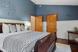 6 habitaciones, escritorio y tabla de planchar con plancha 