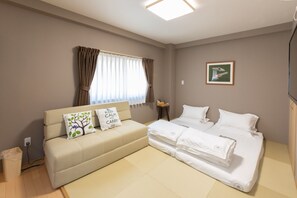 1 dormitorio, tabla de planchar con plancha, wifi gratis y ropa de cama