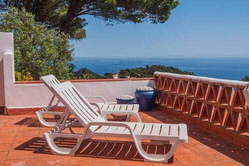 Schönes Appartement mit Meerblick und Pool in SA TUNA/BEGUR