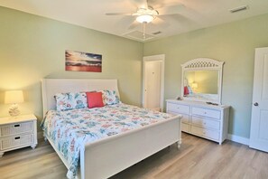 6 bedrooms, WiFi, bed sheets