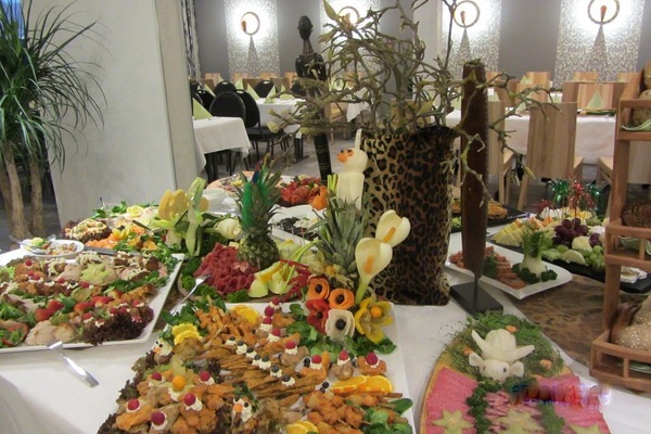 Banquet hall