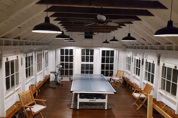 Spielezimmer