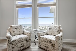 Interior - Endless Summer-Gulf Front custom home for 20+. Pup friendly! (Navarre)