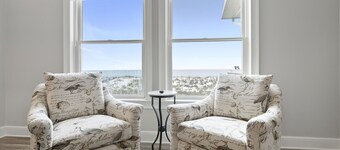 Endless Summer-Gulf Front custom home for 20+.  Pup friendly!