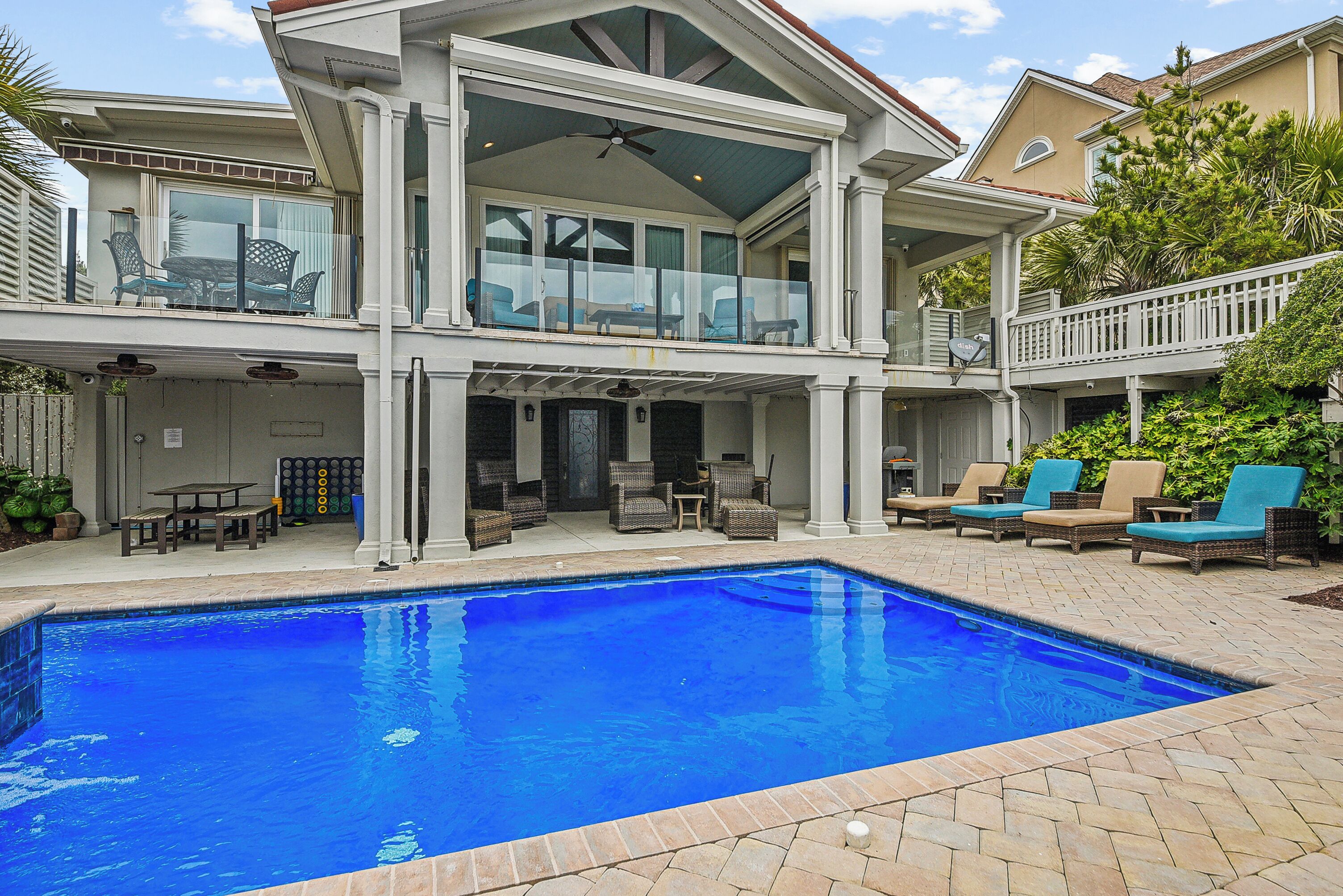 Utopia-Gorgeous Luxury Oceanfront Beach House with Pool