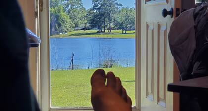 Lake front, 4 miles from OAJ airport. RVs welcome. Only 2 neighbors, no noise.