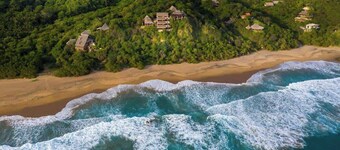 Lazuli Playa - Beachfront Loft
