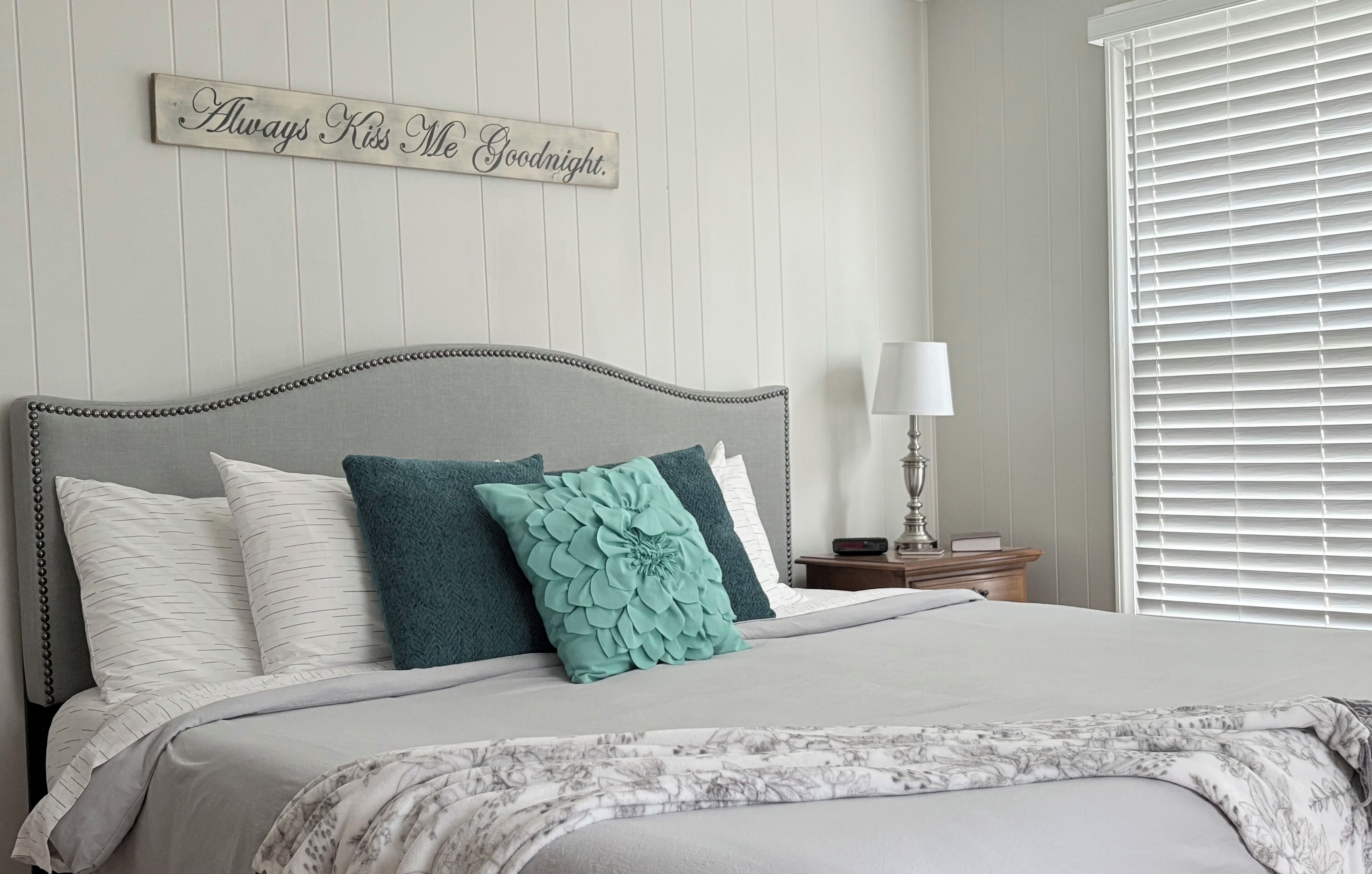 3 slaapkamers, een strijkplank/strijkijzer, reisbedje, gratis wifi