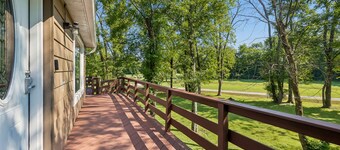 Mill Creek Retreat Scenic Cottage