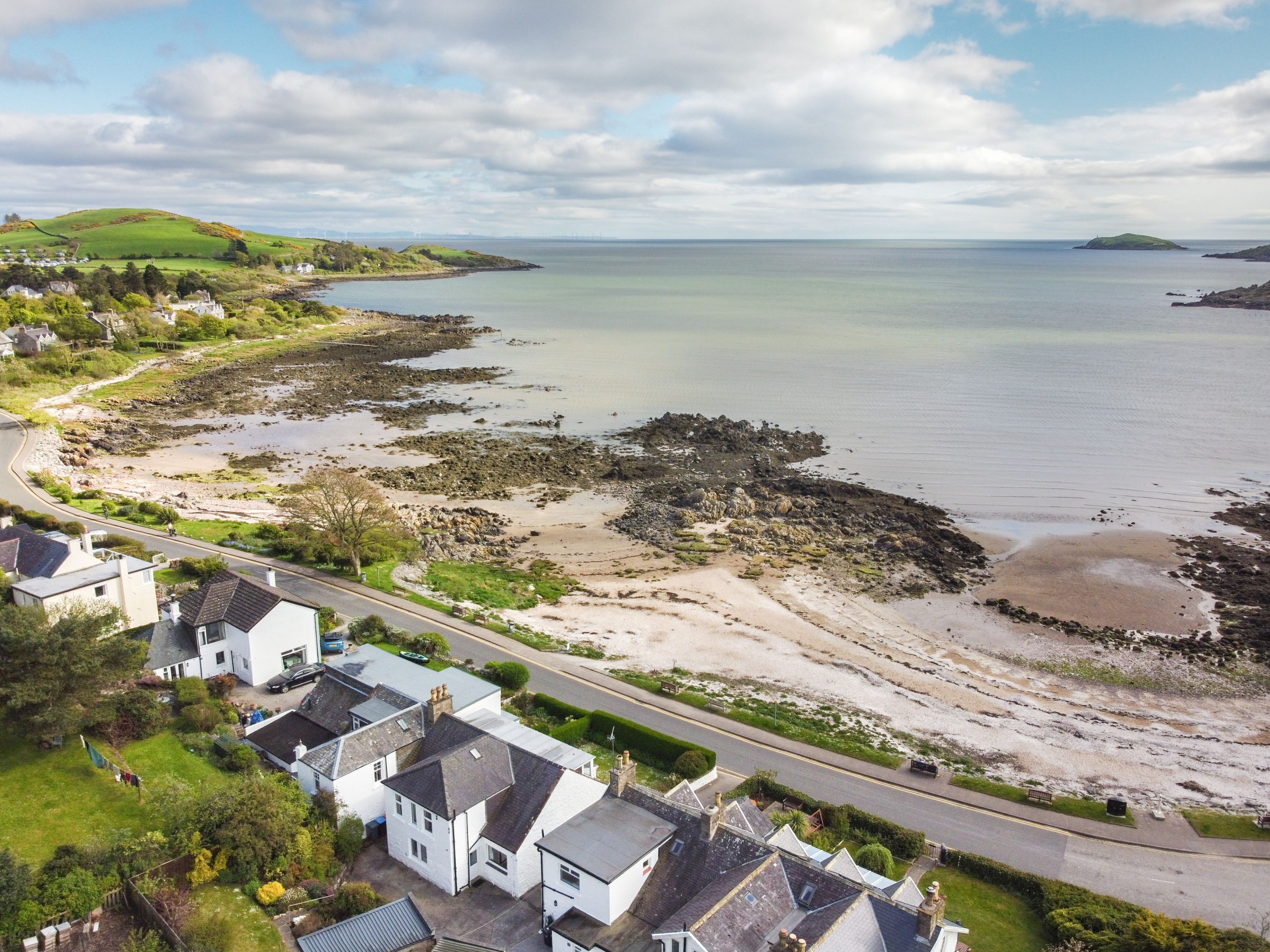 Neptune Cottage -  a house that sleeps 8 guests  in 5 bedrooms