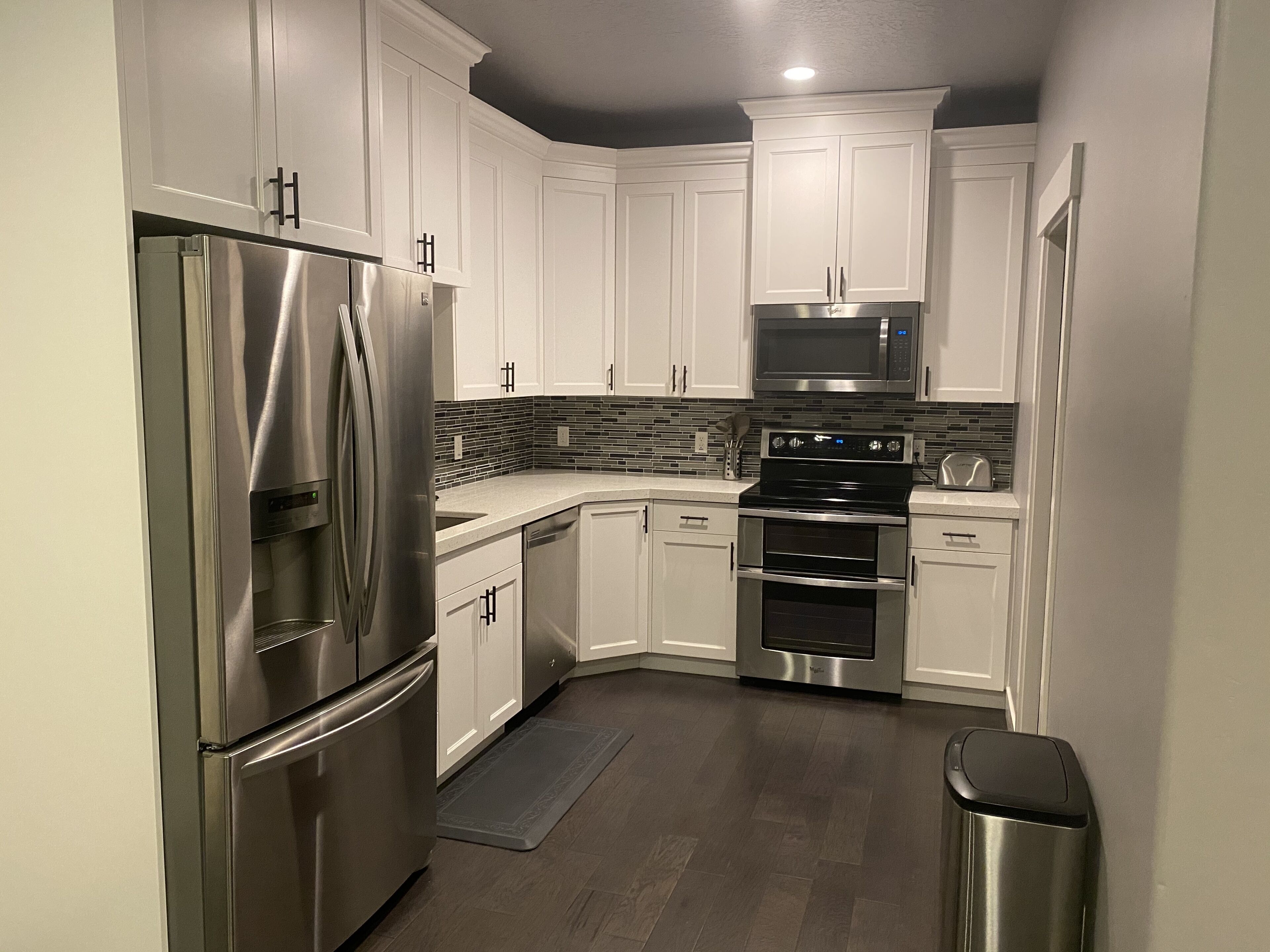 Refrigerador, microondas, horno, placa de cocina