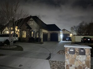 Exterior - The Gracie May Pool house (South Jordan)