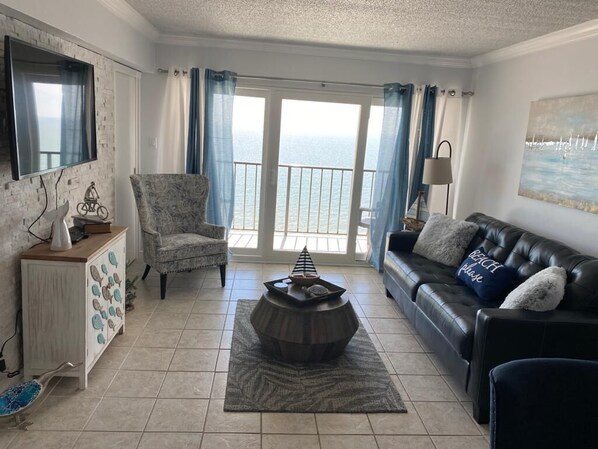 Smart TV - Pent House 2 bedroom Condo; Gorgeous Ocean Views! (Galveston)