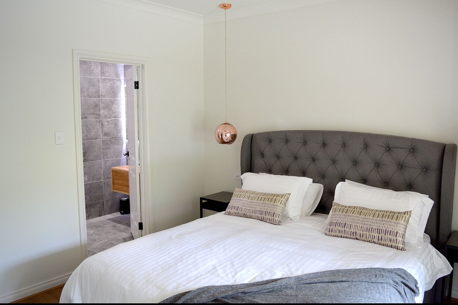 The Blush 1 - Style in the vines — image 4