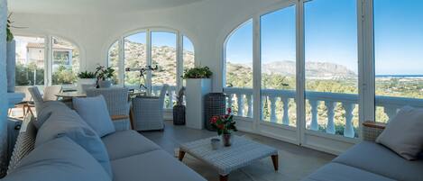 Smart TV, lareira, impressoras