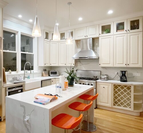Totally Renovated Victorian House in Center SF!