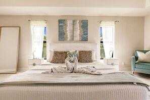 5 bedrooms, iron/ironing board, free WiFi, bed sheets