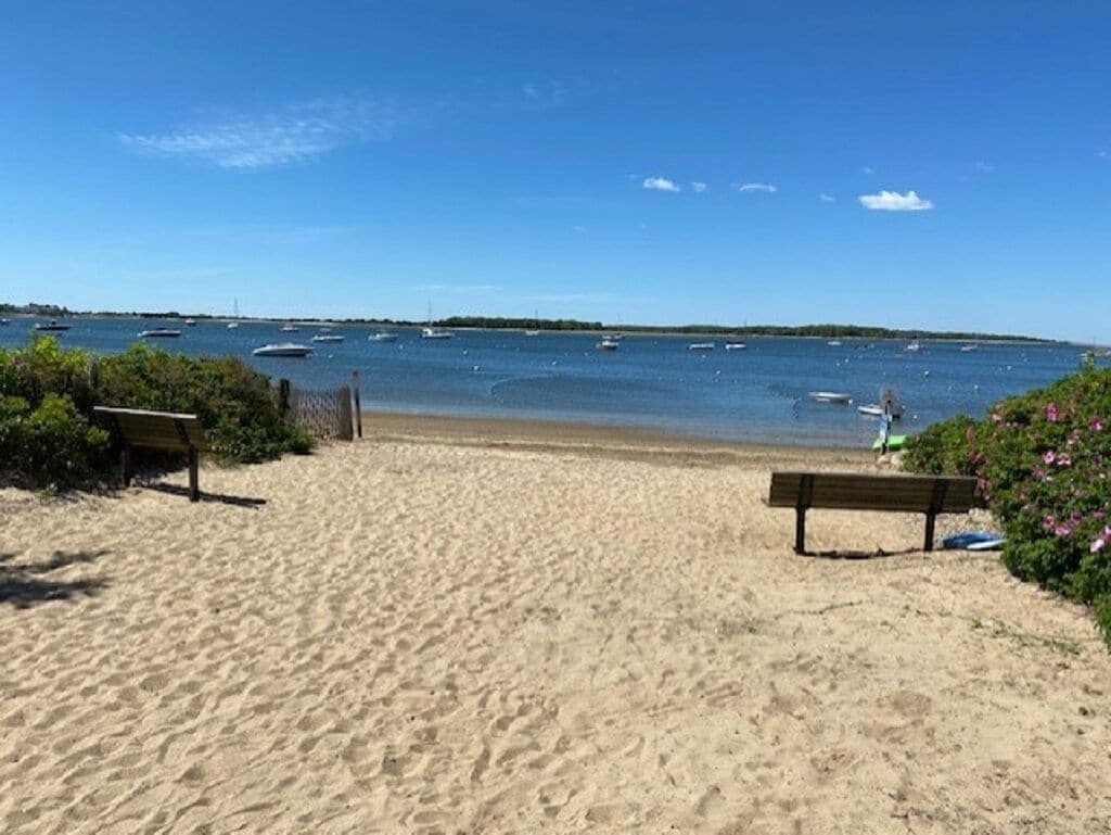 Beach nearby, sun-loungers