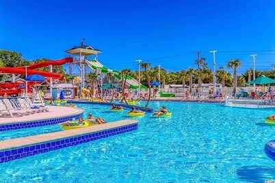 MAGGIE'S PLACE -  200 YARDS TO THE BEACH LOCATED IN AN OCEANFRONT FAMILY RESORT