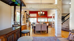 Dining - Wine Country Retreat. Large backyard with pool/spa, outdoor kitchen & fireplace (Windsor)