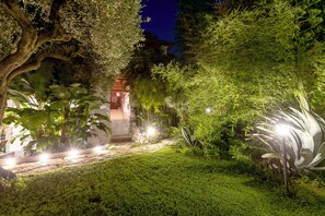 Jardines del alojamiento