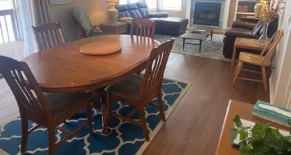 Large condo perfect for all occasions!