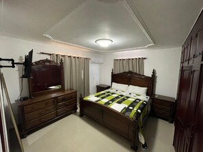 3 bedrooms, WiFi, bed sheets