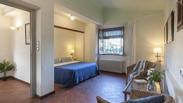 7 Schlafzimmer, Bügeleisen/Bügelbrett, Internetzugang, Bettwäsche