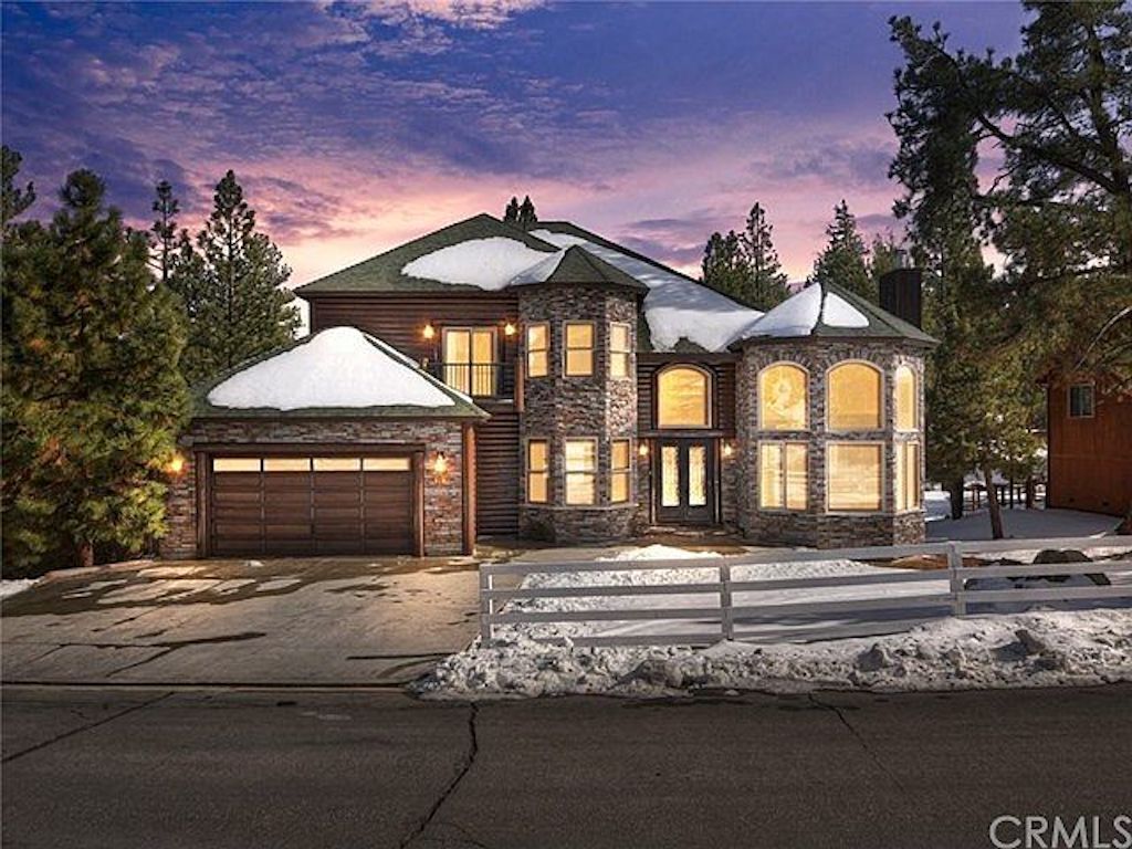 Get ready to be AMAZED at the Castle of Big Bear Lake!
