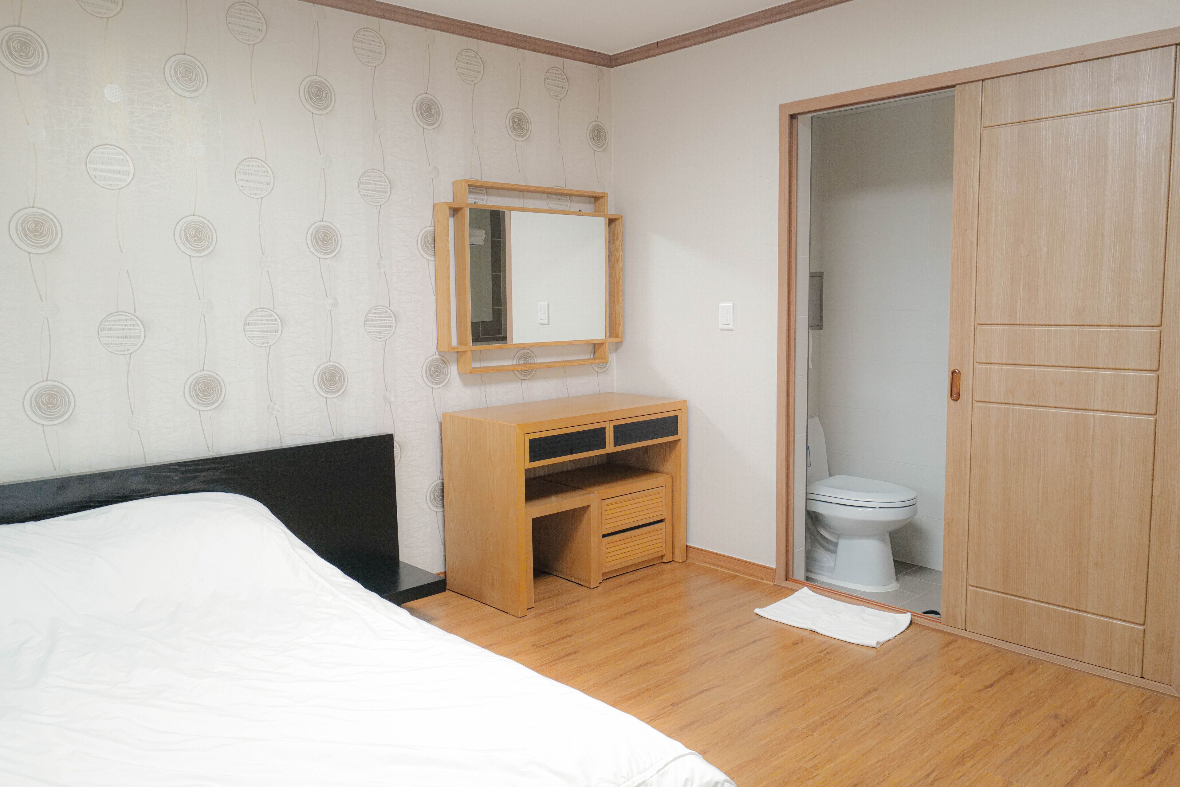 room (condo type) | desk, free wifi, bed sheets